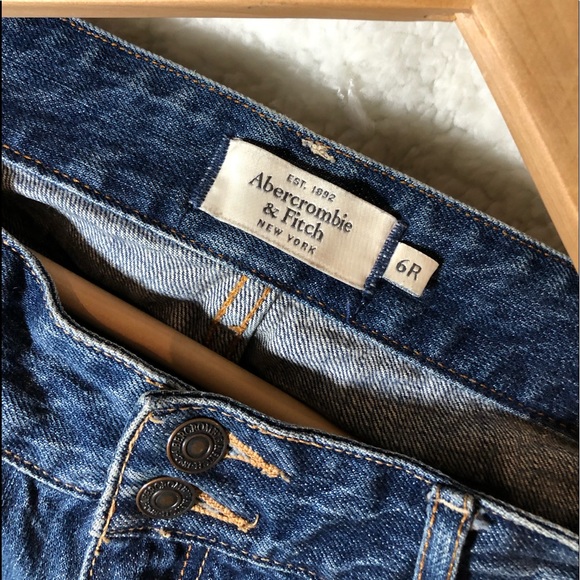 Abercrombie & Fitch factory distressed jeans 6 soo cute! Fit like a glove on you - Picture 12 of 15